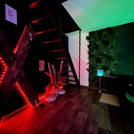 公寓 Red Love-room / Balneo & ! *